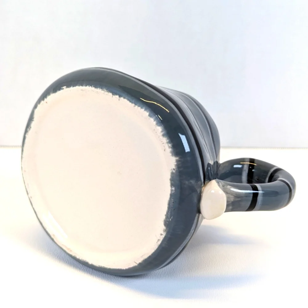 Vintage Russ Berrie Alley Katz Grey Striped Tabby Cat Mug 3D Features - Like New - Picture 3 of 5